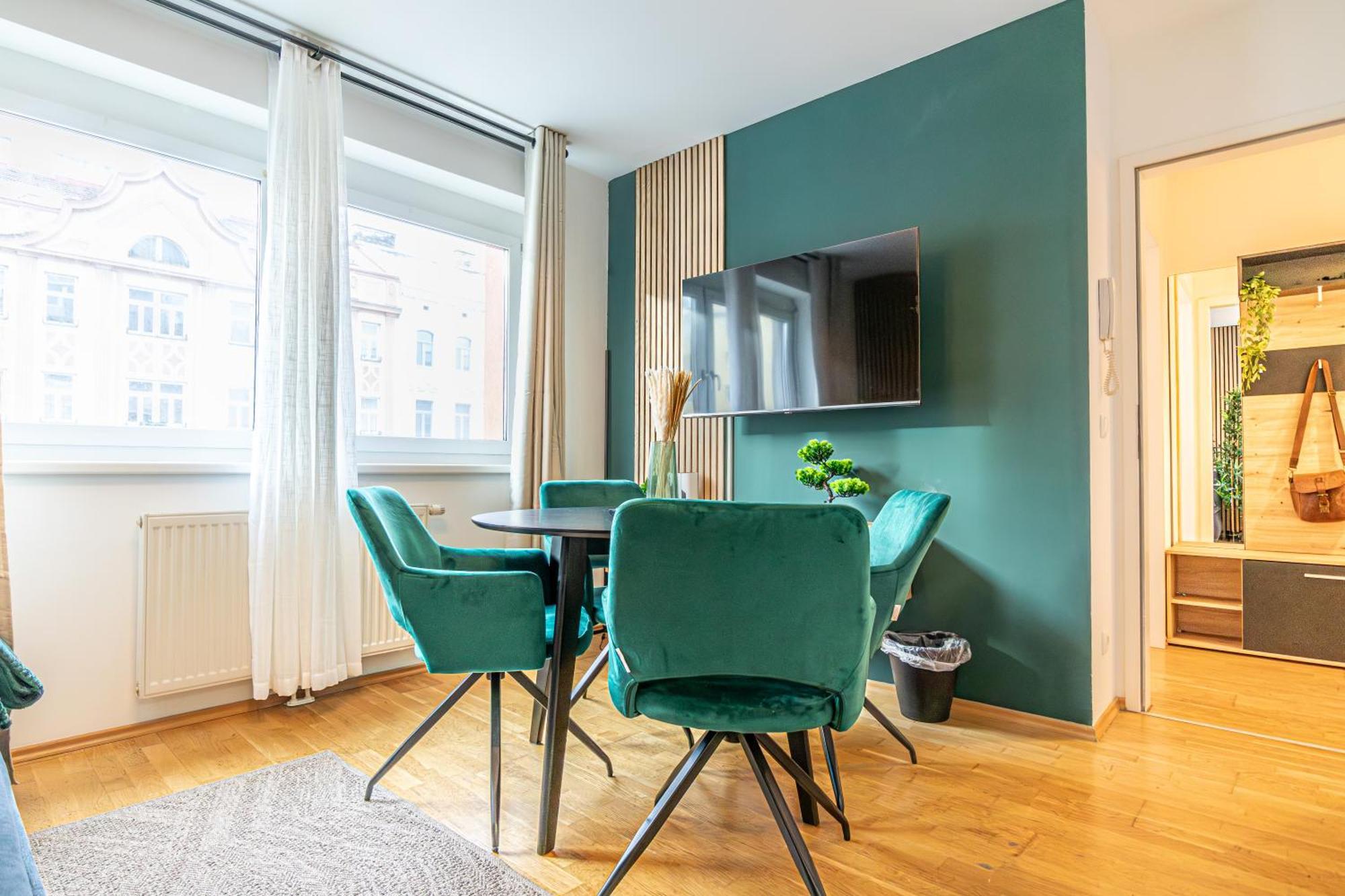 Апартаменты Charming 1Br, Steps From Reumannplatz U1 Вена Экстерьер фото