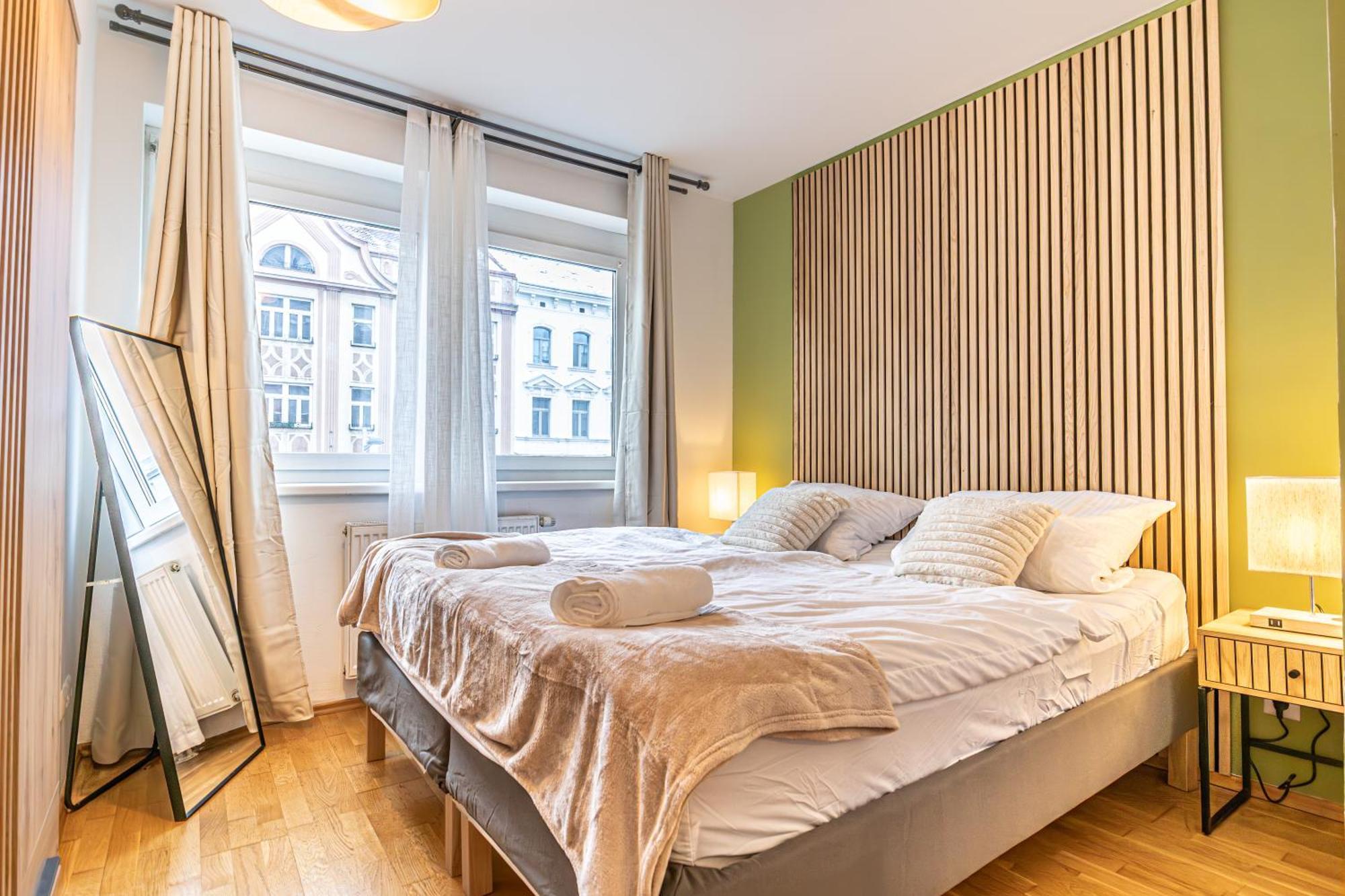 Апартаменты Charming 1Br, Steps From Reumannplatz U1 Вена Экстерьер фото